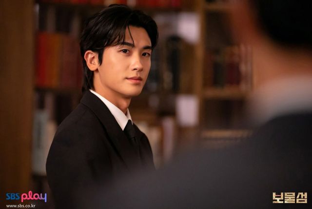 SBS 드라마 〈보물섬〉 스틸