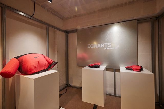 이지앤아트, “Strange Exhibition with Air”