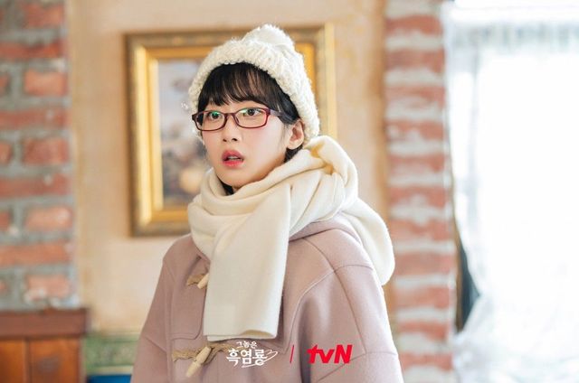 백수정 역 문가영 / tvN 드라마 〈그놈은 흑염룡〉 스틸