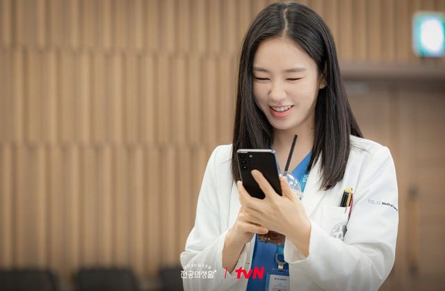 tvN 토일드라마 〈언젠가는 슬기로울 전공의생활〉 스틸