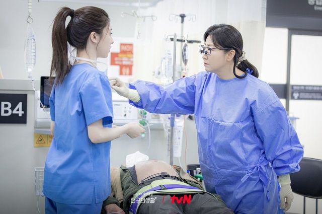 tvN 토일드라마 〈언젠가는 슬기로울 전공의생활〉 스틸