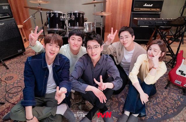 tvN 드라마 〈슬기로운 의사생활2〉 스틸