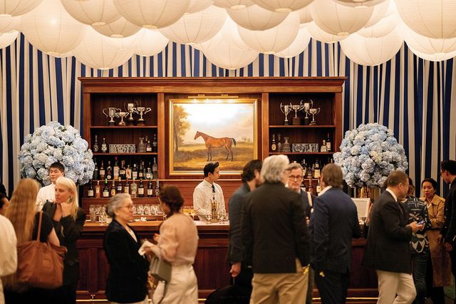 쇼가 끝난 후 진행된 애프터 파티 현장.