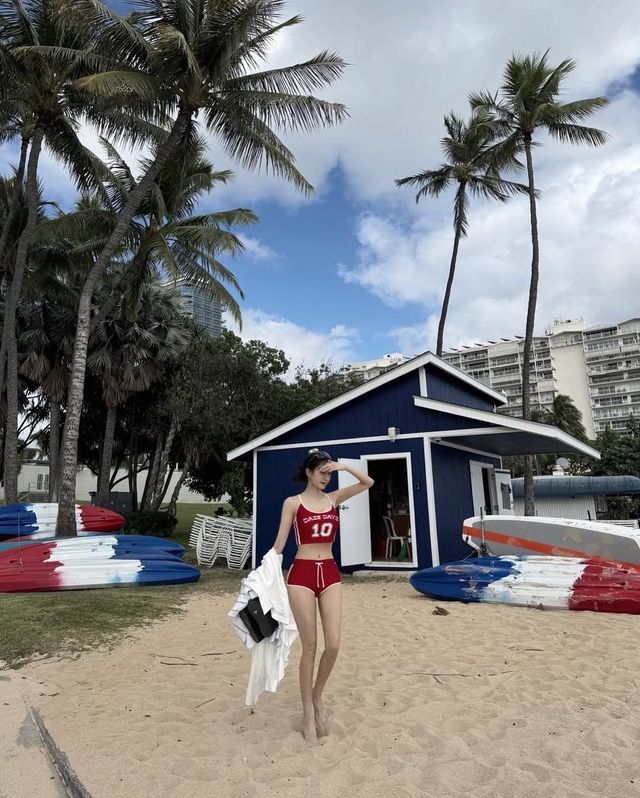 데이즈 데이즈 Sassy Tank Top 9만 8천원, Sassy Sim Shorts 7만 5천 650원, DZ 로고캡 5만 9천원