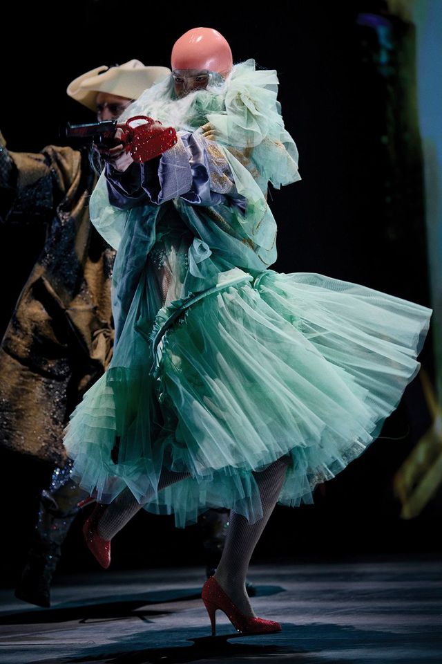 Maison Margiela 2022 F/W Haute Couture.