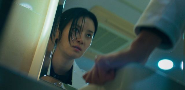 디즈니+ 시리즈 〈메스를 든 사냥꾼〉 티저 예고편 캡처