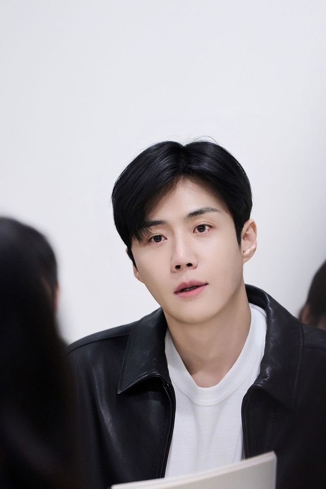 디즈니+ 시리즈 〈현혹〉 대본리딩 현장 스틸