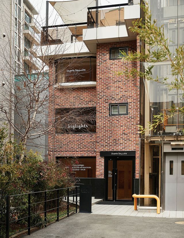 붉은 벽돌 건물이라 우리에게 더욱 익숙한 느낌을 준다. 