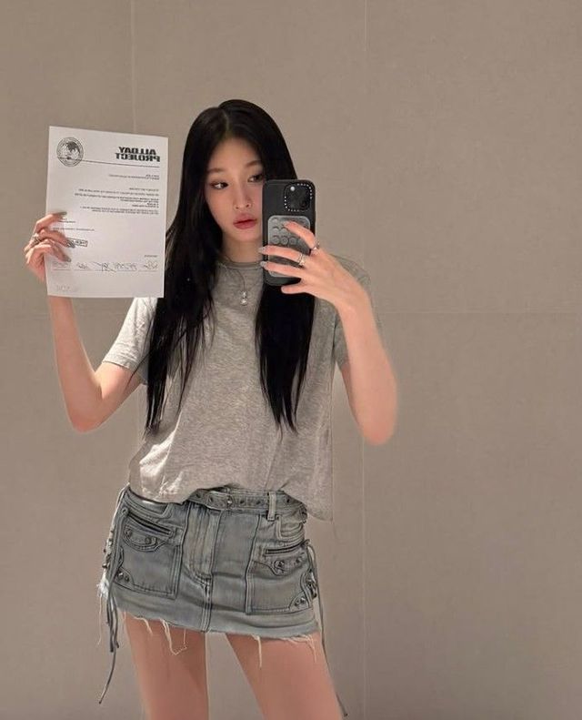 사진 / 문서윤 인스타그램(@anniesymoon)