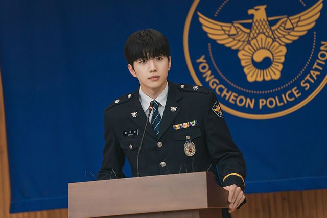 디즈니+ 시리즈 〈메스를 든 사냥꾼〉 스틸