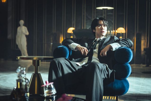 넷플릭스 시리즈 〈광장〉 스틸