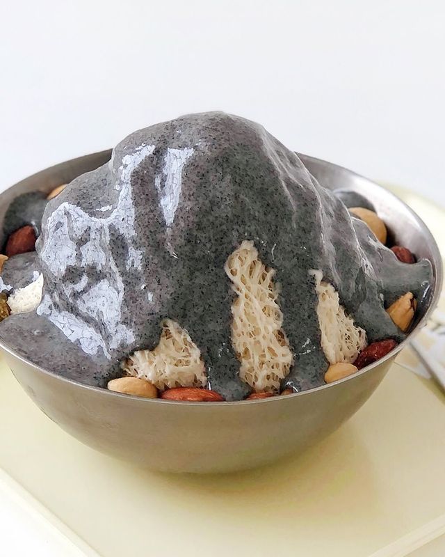 빵어니스타 비건 국내산 흑임자 빙수, 1만8천원 