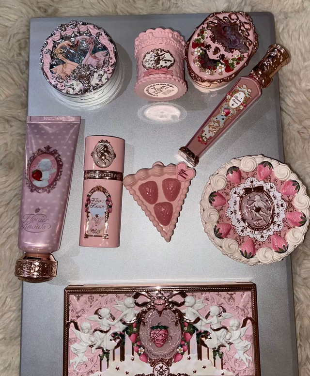 사진/ tiktok flowerknowofficial, tiktok so_bing