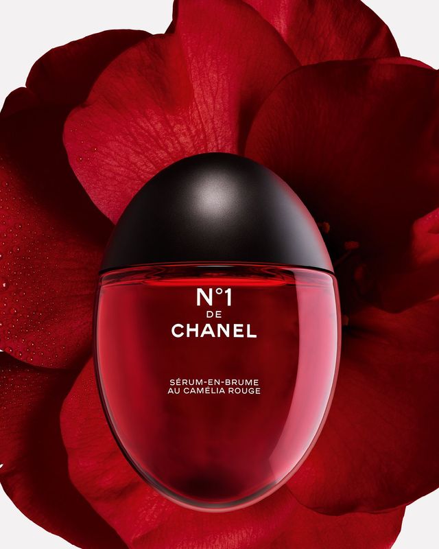 N°1 DE CHANEL 레드 까멜리아 세럼 인 미스트 50ml 16만5천원.