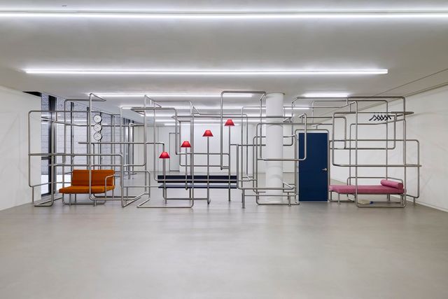 이요나, '간 방 벽'