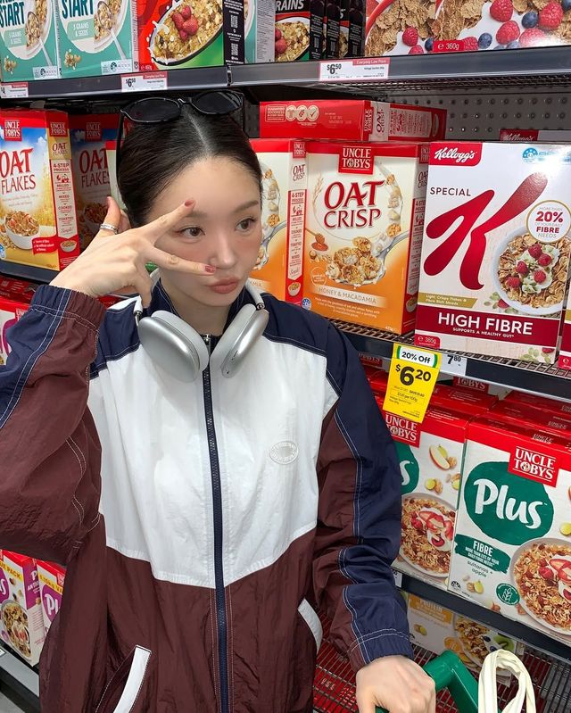 장보러 갈땐 강민경처럼 가볍고 편한 점퍼를! @iammingki