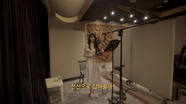 'Stay With Me' 녹음을 준비하는 장원영