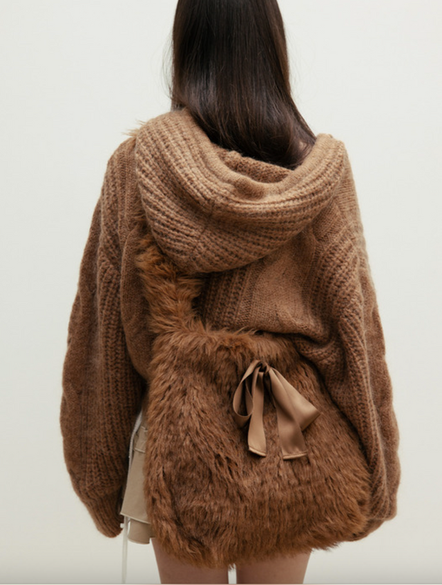 더티스 퍼 리본 백 10만원대