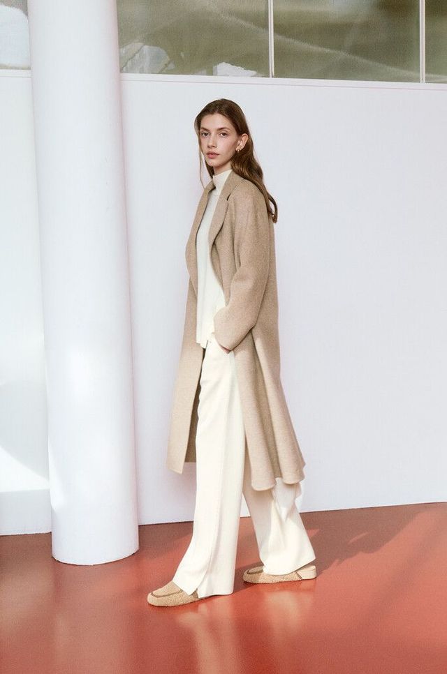 LÄTT 캐시미어 블렌드 밴딩 슬릿 니트 팬츠 67만5천원(출처: 브랜드 제공)