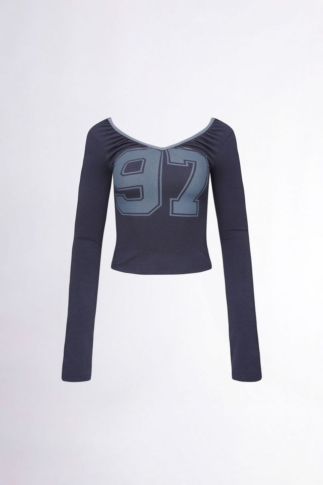 SCULPTOR Scoop Back Strap Top Navy 6만9천원(출처: 브랜드 공식 사이트)