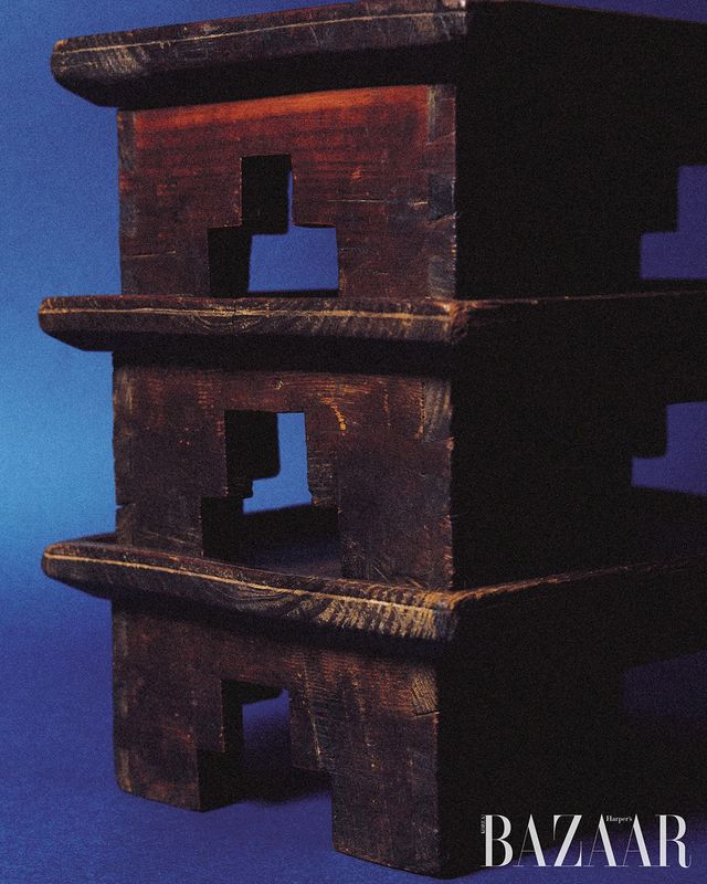 편대-느티나무로 만들어 결이 고운 제례용 편대. 옆면에 복을 상징하는 박쥐무늬 장식이 특징 . 고복희.