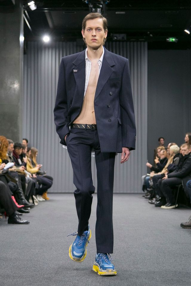 발렌시아가 2017 F/W 맨즈 컬렉션