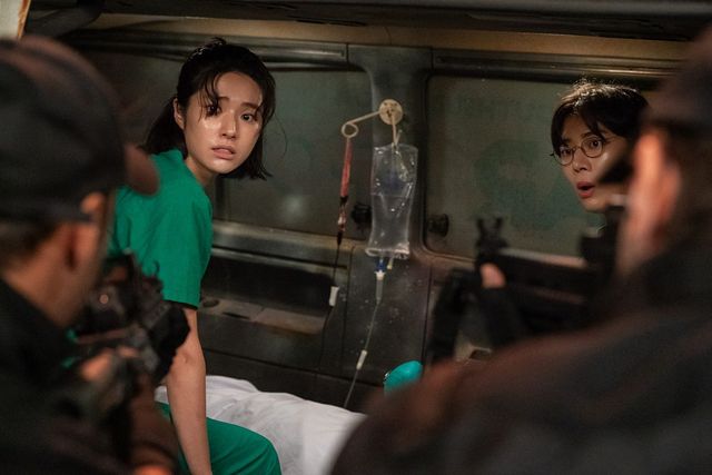 넷플릭스 시리즈 〈중증외상센터〉 스틸