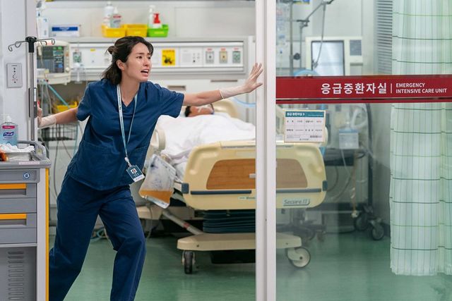 넷플릭스 시리즈 〈중증외상센터〉 스틸
