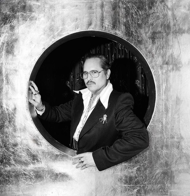 디자이너 윌리 차바리아.