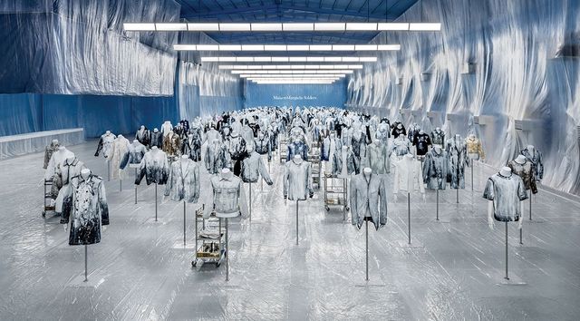 선전에서 열린 ‘비앙케토: 아틀리에 익스피리언스’에서는 참여자 각자의 옷장 속 아이템을 비앙케토 기법으로 재해석하는 몰입형 경험을 선사했다. 