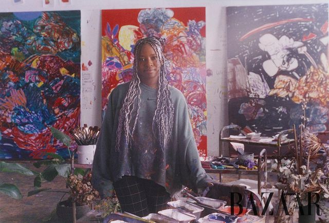 사진/ Mark Blower. 런던 스튜디오에서의 제이드 파도유티미. 