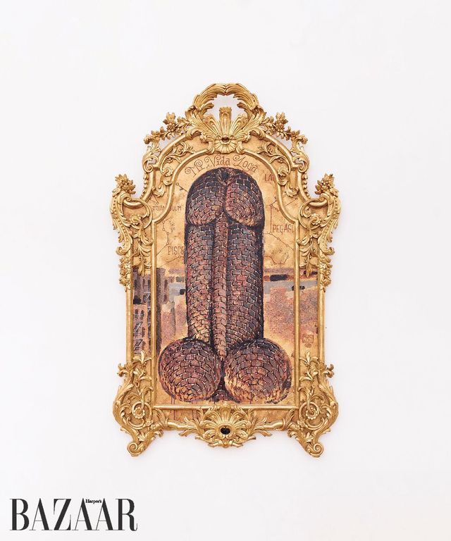 마틴 웡, 〈미 비다 로카〉, 1991, 캔버스에 아크릴, 앤티크 프레임 포함, 207x120x8.5cm.