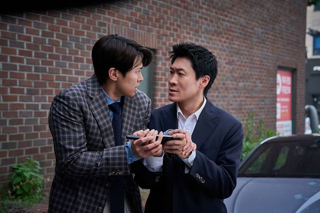 넷플릭스 영화 〈남편들〉 스틸