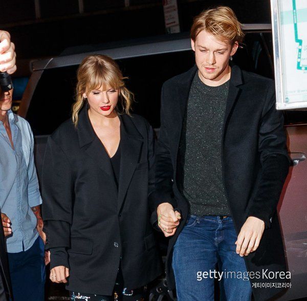 테일러 스위프트(왼쪽)·조 알윈. 사진=게티이미지코리아