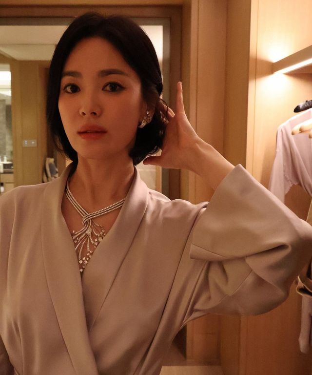 사진출처=송혜교SNS