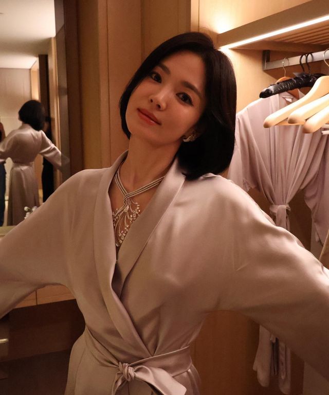 사진출처=송혜교SNS