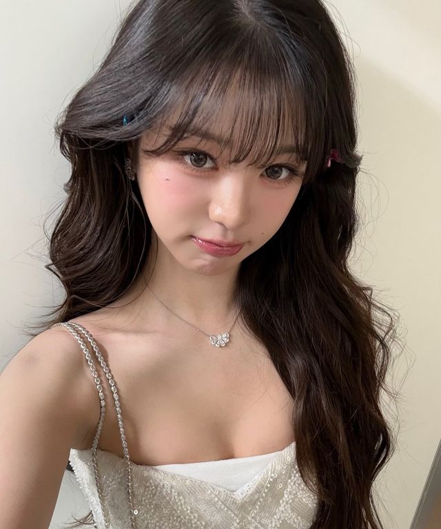 사진출처=장원영SNS