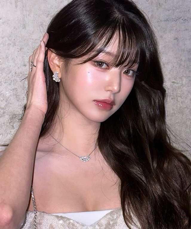 사진출처=장원영SNS