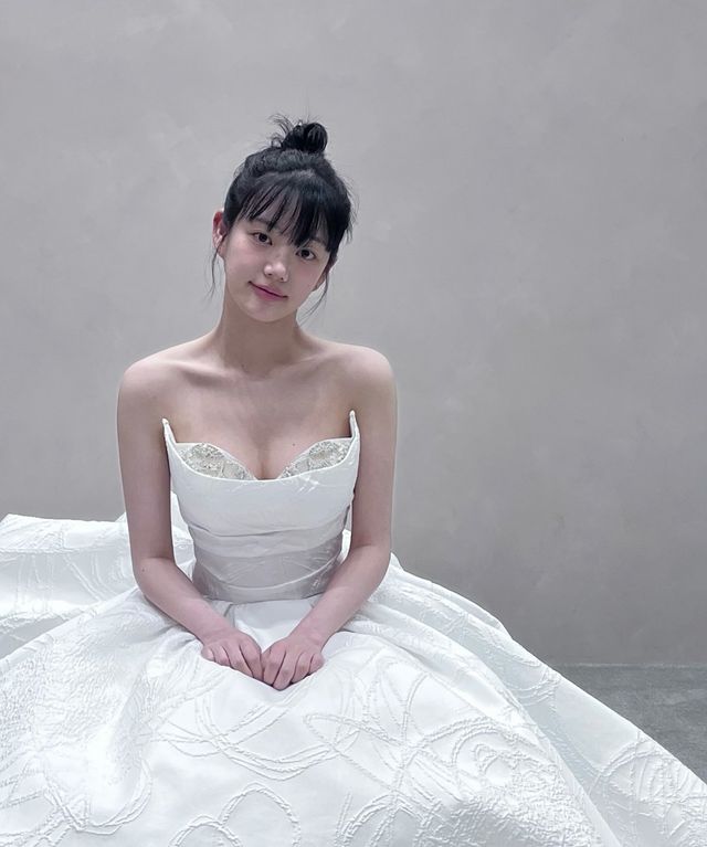 사진출처=이유비SNS