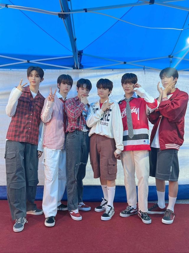 [사진 = 위드어스엔터테인먼트 제공]