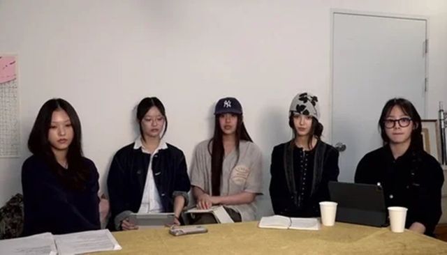 사진｜뉴진스 긴급 라이브 방송캡처