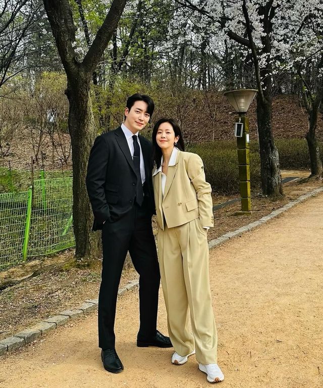 사진출처=한지민SNS