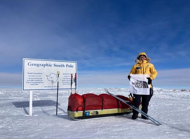 산악인 김영미 대장이 17일 남극대륙 횡단에 성공했다. 사진은 지난해 남극점에 도달한 김 대장의 모습. 사진제공 ㅣ 노스페이스