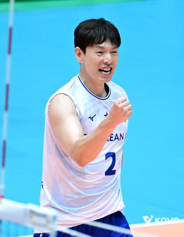 대한항공 한선수는 프로 19년차 원클럽맨이다. 대한항공이 만년 3위였던 시절부터 통합 4연패를 달성하던 시절을 모두 경험했다. 집&nbsp;같은 팀에서 가족과 같은 동료들과 새 시즌 통합우승을 재현하겠다는 의지다. 사진제공│KOVO