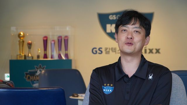 이영택 GS칼텍스 감독이 최근 경기도 청평 클럽하우스에서 스포츠동아와 만나 새 시즌에 대한 단단한 의지를 드러냈다. 사진제공｜GS칼텍스 여자배구단