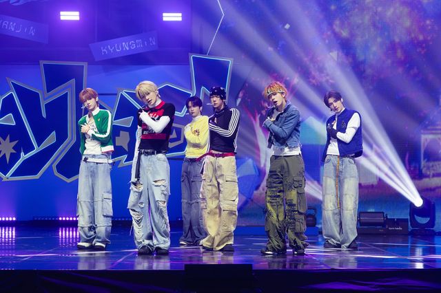 TWS가 13일 미니 4집 ‘플레이 하드’로 6개월 만에 컴백을 알렸다. 5세대 보이 그룹 사이 ‘청량미’로 독자적 입지를 구축해 온 투어스는 역동적인 에너지를 담은&nbsp;이번 앨범을 통해 음악적&nbsp;성장과 확장을 선언했다.&nbsp;사진제공 | 플레디스 엔터테인먼트