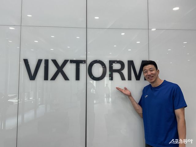 한국전력 베테랑 센터 신영석은 39세의 나이에도 여전히 현역 생활을 이어가고 있다. 역대 V리그 최다 블로킹 득점에 빛나지만, 그는 “팬들에게 오랫동안 기억되는 선수가 되고 싶다”는 목표를 밝혔다. 오산｜백현기 기자 hkbaek@donga.com