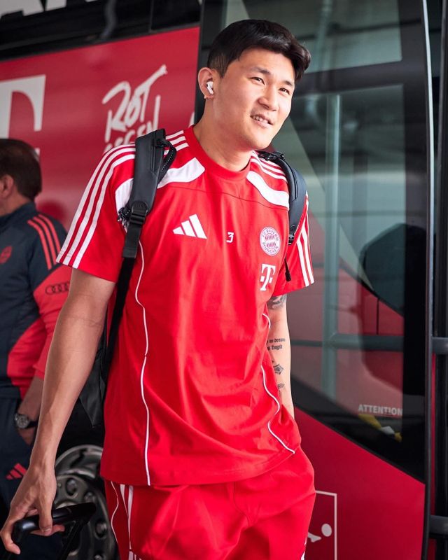 글로벌 스포츠 매체 ‘골닷컴’과 이탈리아 매체 ‘라 가제타 델로 스포르트’는 14일(한국시간) “유벤투스가 김민재를 겨울이적시장 영입 대상 후보로 두고 있다”고 밝혔다. 최근 바이에른 뮌헨에서 출전시간이 줄어든 그의 거취에 관심이 모인다. 사진출처｜바이에른 뮌헨 페이스북