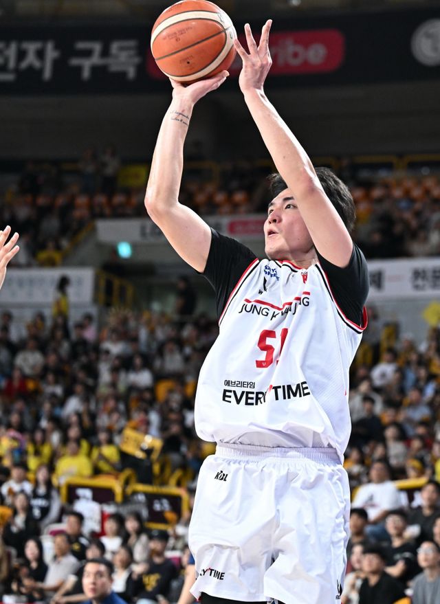 정관장 한승희는 15일 창원 LG와 원정경기서 16점, 3리바운드하며 팀 승리를 견인했다. 사진제공｜KBL