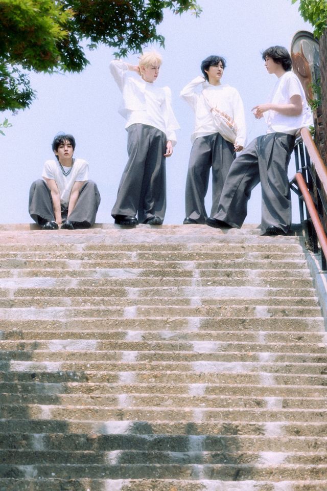 신인 밴드 AxMxP가 ‘엠카운트다운’을 시작으로 타이틀곡 ‘Shocking Drama’ 활동에 돌입한다. 정규 1집으로 밴드 데뷔 앨범 초동 1위를 기록한 이들은 각종 음악 페스티벌까지 섭렵하며 차세대 밴드로 급부상 중이다. 사진제공|FNC엔터테인먼트